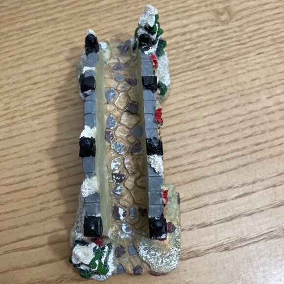 Vtg Cobblestone Corners Christmas Village Set Tree Club House Stone Bridge Pine - Picture 5 of 8